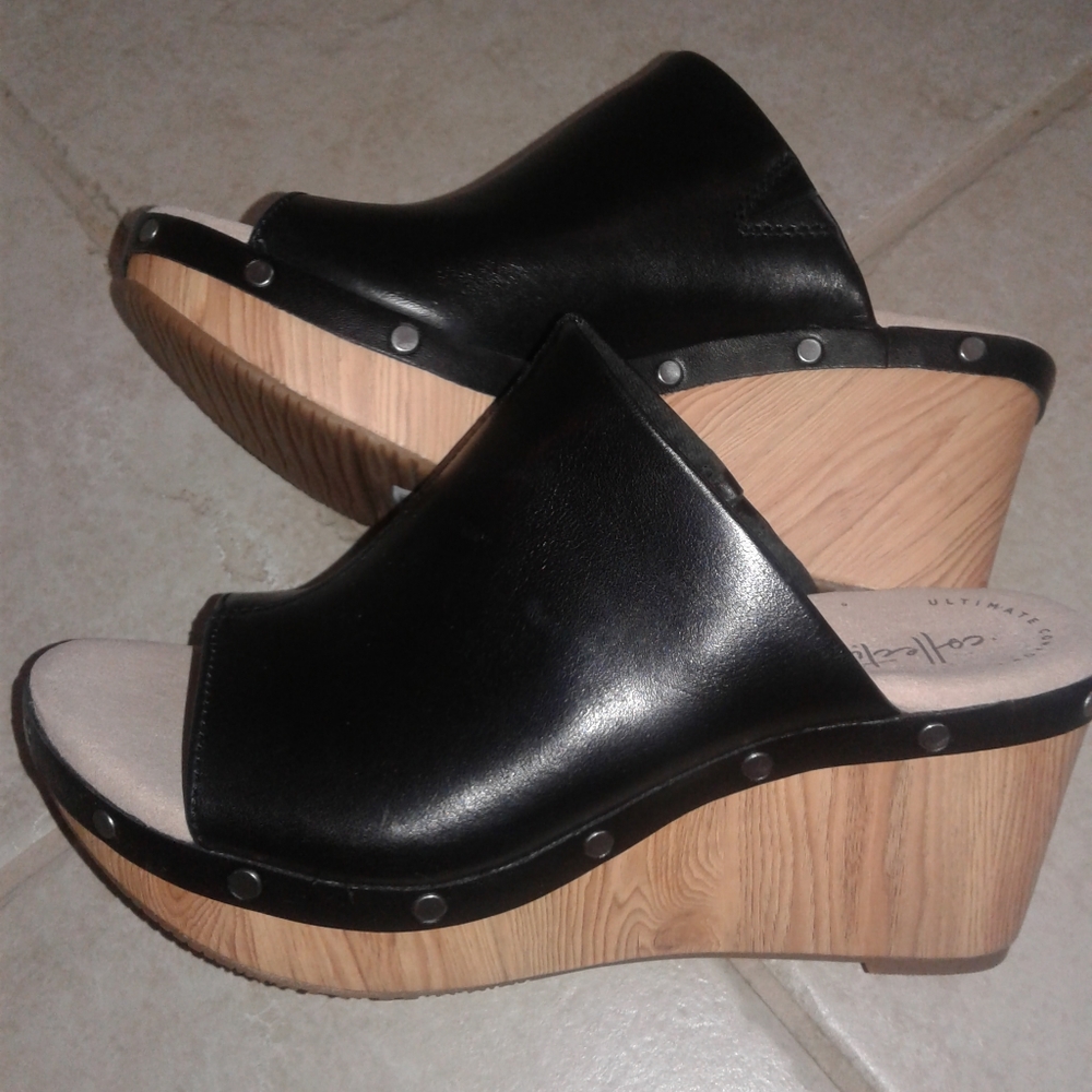 CLARKS WEDGE SANDAL